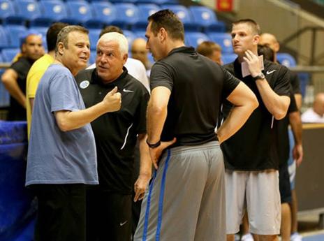 הם מדברים עליו (האתר הרשמי, מכבי ת"א)