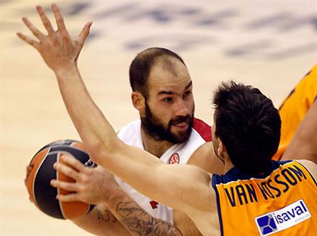 ספאנוליס, ניצחון דרמטי לאולימפיאקוס (gettyimages)