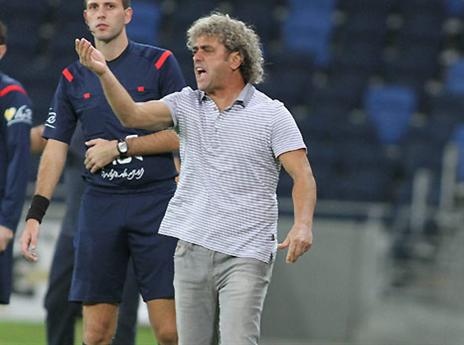 שוקל מערך של שלושה בלמים. עטר (יוסי שקל)