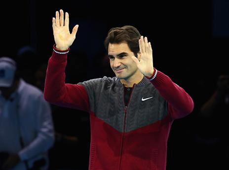 פדרר מתנצל בפני הצופים בלונדון. המבחן יהיה בדייויס (gettyimages)