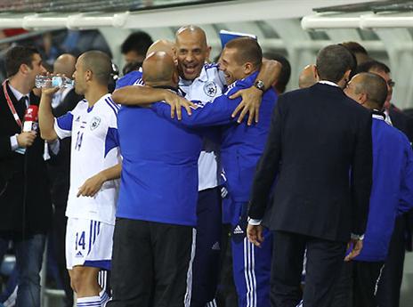 מאוחדים, כולם (אלן שיבר)