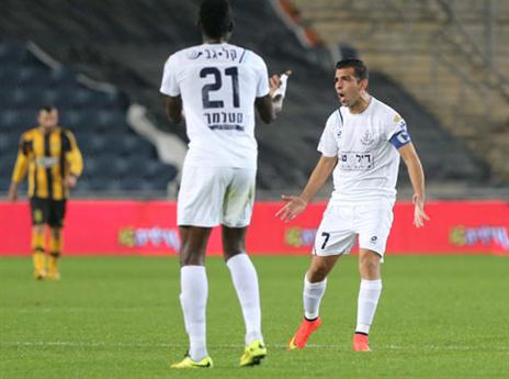 עמוק במקום האחרון. שחקני הפועל פ"ת