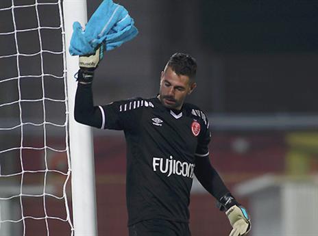 אלמדון ספג עוד שלישיה  (אלן שיבר)