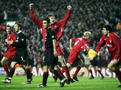 "זה היה נראה כמו דגל לבן שהונף", אמרו האוהדים. אבל מלור לא התייחס (gettyimages)