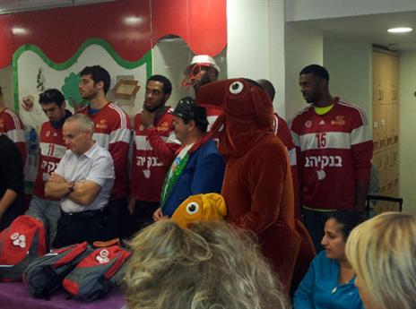 דונטה והחברים בהדסה