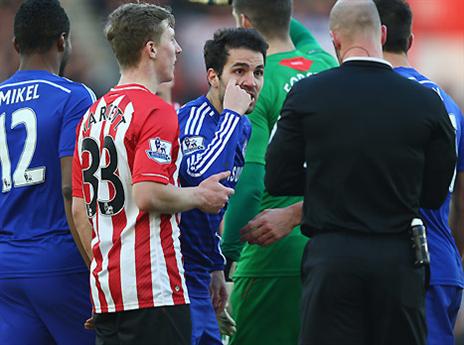 פברגאס, תקף את השופט (GETTYIMAGES)