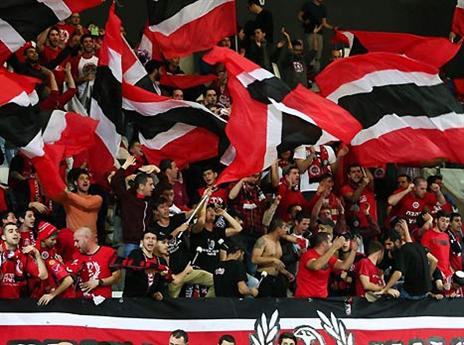 יהפוך למבצר? אוהדי הפועל (עודד קרני)