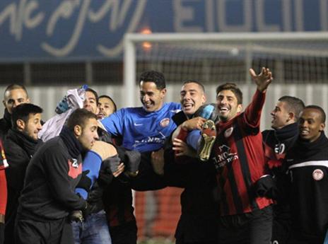 רפי כהן חוגג על חשבון מכבי ת"א