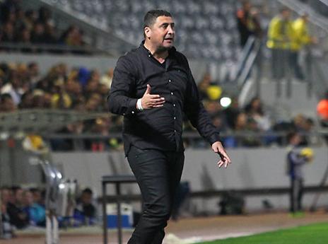 לא מתרגש ממה שקרה. נעים