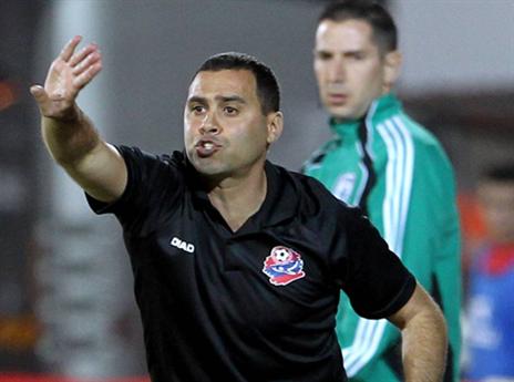 חזר הביתה. בנין