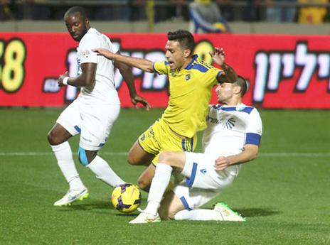 מובילה את הטבלה. בצדק?