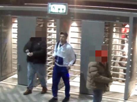 בתוך האצטדיון