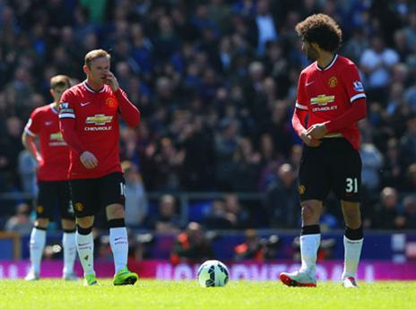 פלאיני קיבל בראש בגודיסון פארק (GETTYIMAGES)