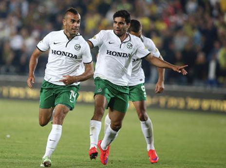 התאכזב שלא עלה בהרכב. עזרא (צילום: אלן שיבר)