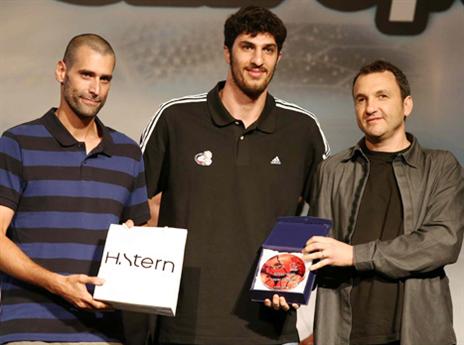 גם בחמישיית העונה. אליהו (אלן שיבר)