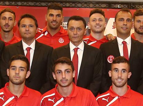 מנדיונדו. קדימה, לעבודה (אלן שיבר)