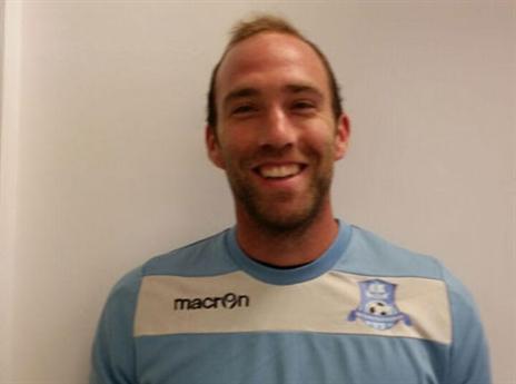 דני עמוס. יש לו סוף סוף בית חדש