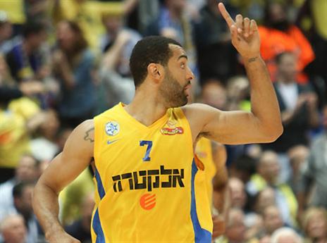 עם הרבה סימני שאלה. רנדל (דני מרון)