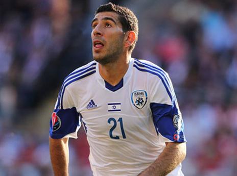 נגע ביד יותר משוער וויילס. טיבי (gettyimages)