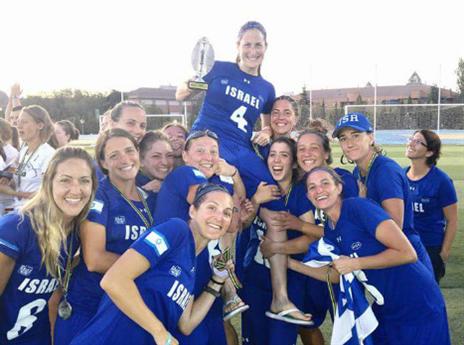 שחקניות הנבחרת (באדיבות התאחדות הפוטבול הישראלית)
