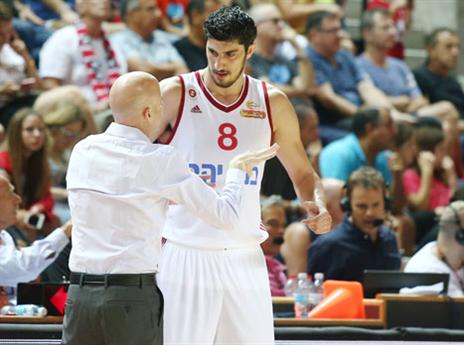 קמפיין חדש נפתח. פרנקו ואליהו (אלן שיבר)