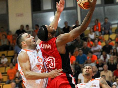 משחק קשוח. אוואנס מול טל דן (אלן שיבר)