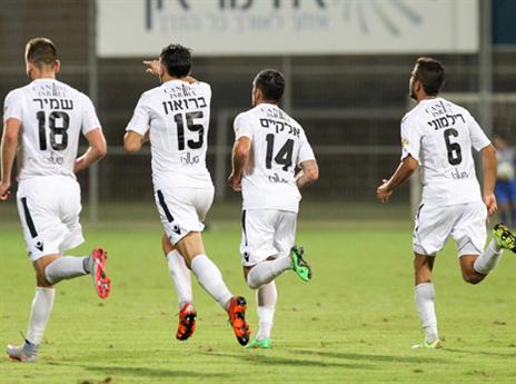 כבר רגילים לראות את הגב של קרית שמונה (דני מרון)