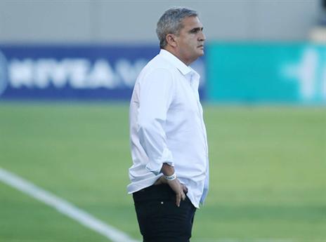 היה צריך חיזוק דחוף להגנה. אלי כהן (אלן שיבר)