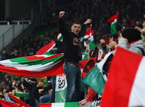 חוגגים עלייה ליורו. אוהדי הונגריה (gettyimages)