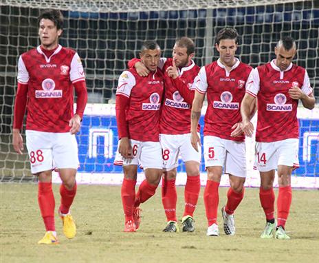 סכנין חוגגת. ניצחון נדיר (צילום: סוכנות ג'יני)