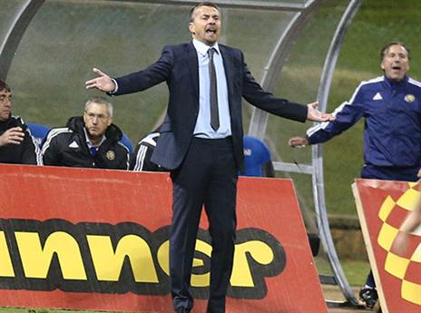 יוקאנוביץ'. החמיא לשחקניו (אלן שיבר)