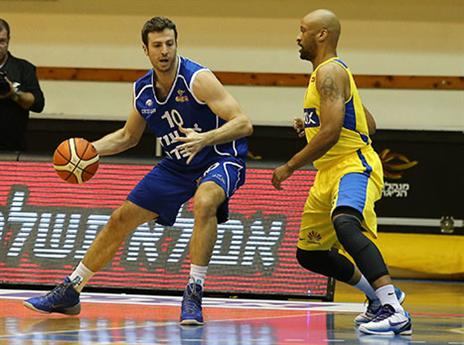 סמית' מול יוני ניר (אלן שיבר)