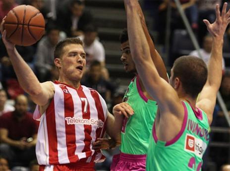 נאלץ להתעסק גם בעניינים משפטיים. מקל (GETTY)