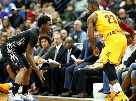 לא היה רחוק מטריפל-דאבל. לברון מול וויגינס (Getty)