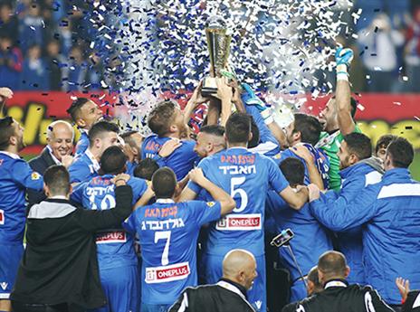 חגיגה גדולה במלאבס היום (אלן שיבר)