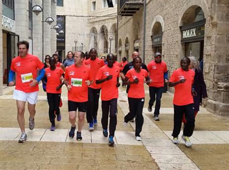 "שבירת שיא הנרשמים היא עדות לעוצמה של ירושלים" (פלאש 90)