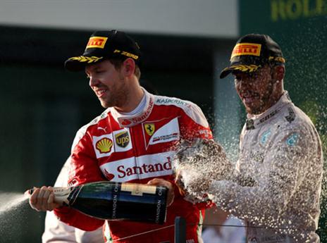 גם המילטון ופטל היו על הפודיום (GETTY)