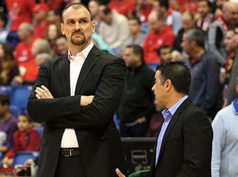 טבק. שומר על ראש מורם (אלן שיבר)