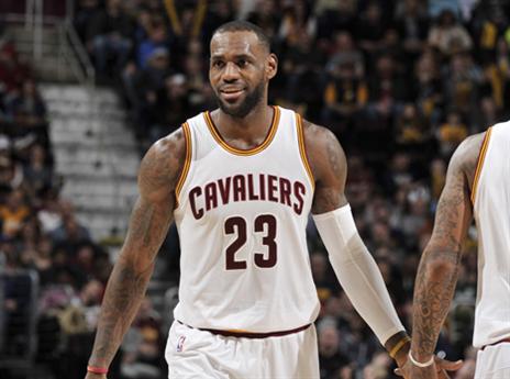 לא מפסיק להדאיג את אוהדי קליבלנד. ג'יימס (getty)