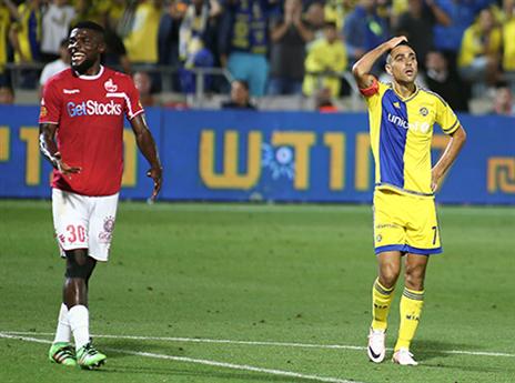 זהבי מתוסכל בבלומפילד (אלן שיבר)