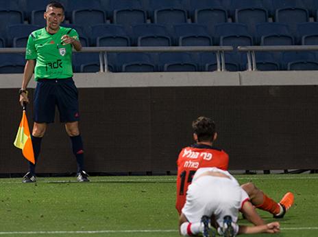 רגע לאחר ההכשלה של פלאח (עודד קרני)