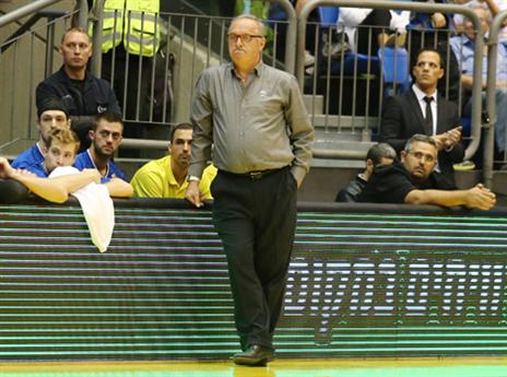 צביקה שרף יכול לנשום לרווחה (אלן שיבר)