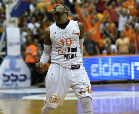 ליונס. חגג מוקדם מידי (אלן שיבר)