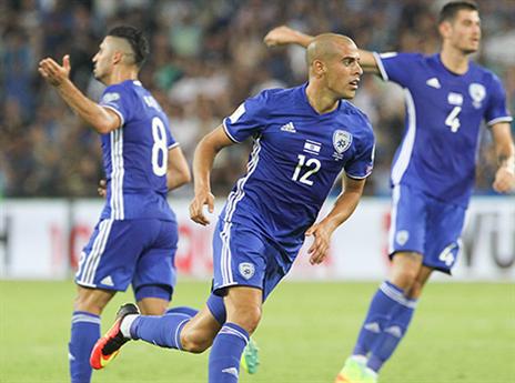 החוזה בחו"ל בדרך. בן חיים (דני מרון)