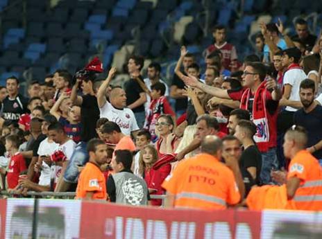 האוהדים האדומים לא דמיינו פתיחה כזו (יוסי שקל)