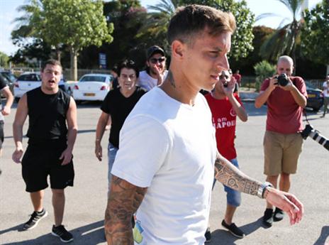 גורובסוב נכנס רק לקראת סיום המשחק. לאוהדים זה לא משנה (דני מרון)