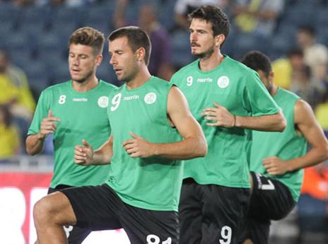 מאטוביץ' (במרכז). "יש לאן להשתפר" (דני מרון)