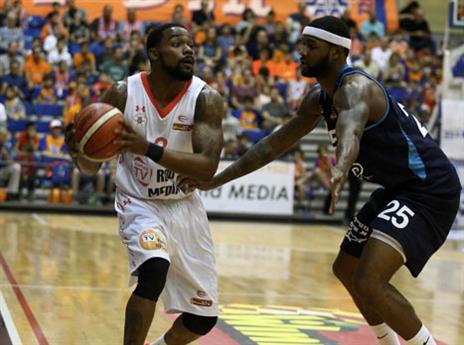 האלופה פשוט לא הגיעה לבית מכבי במחצית הראשונה (אלן שיבר)