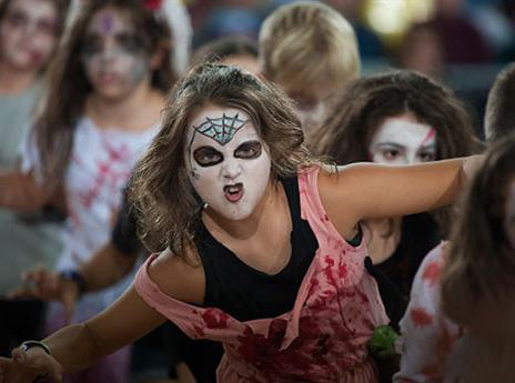 חגיגת ליל כל הקדושים בברצלונה (getty)