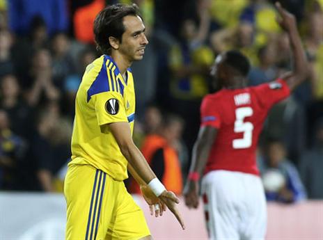 נכנס כמחליף, אך לא עזר. בניון (אלן שיבר)